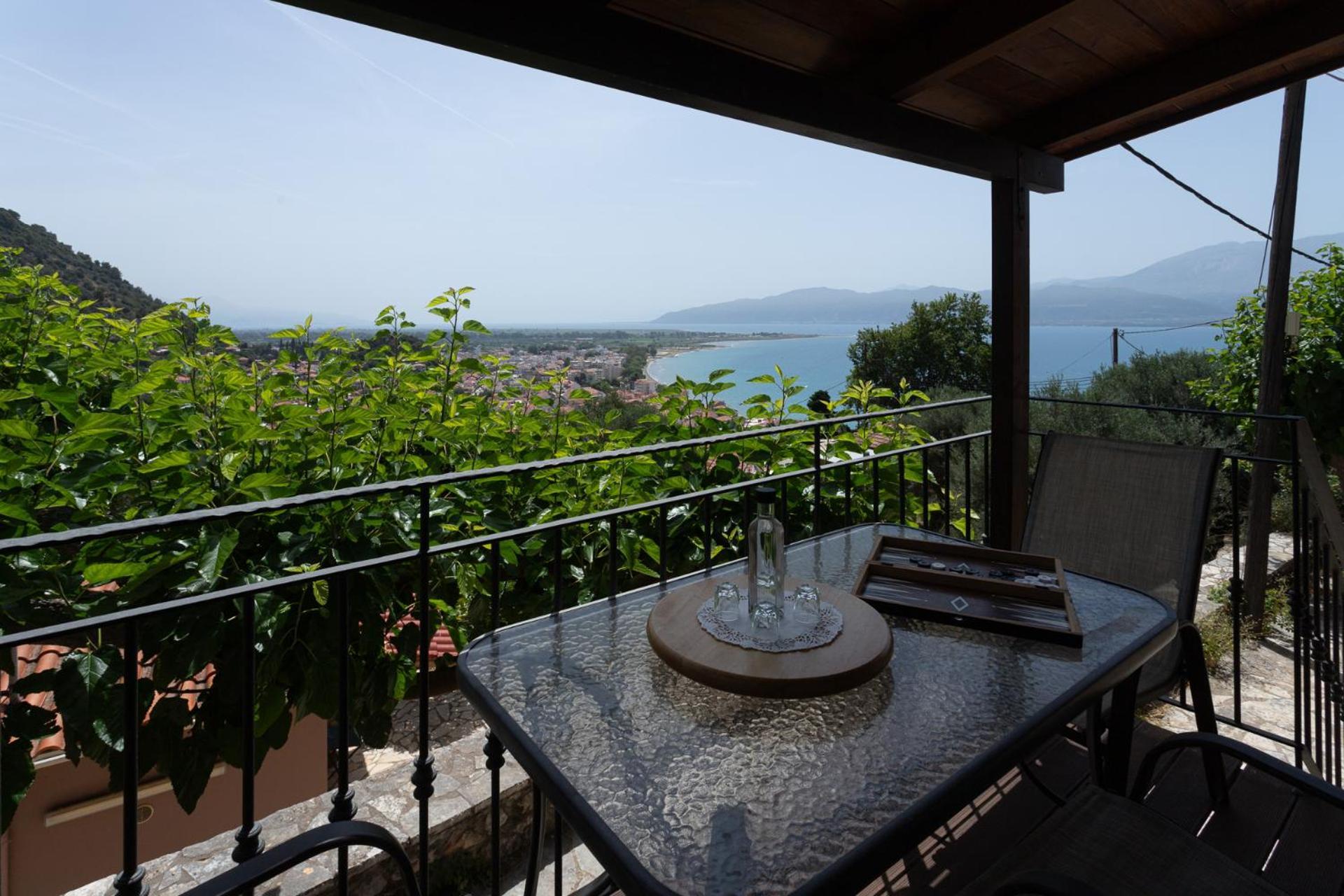 To Spiti Sto Castro Lägenhet Nafpaktos Exteriör bild