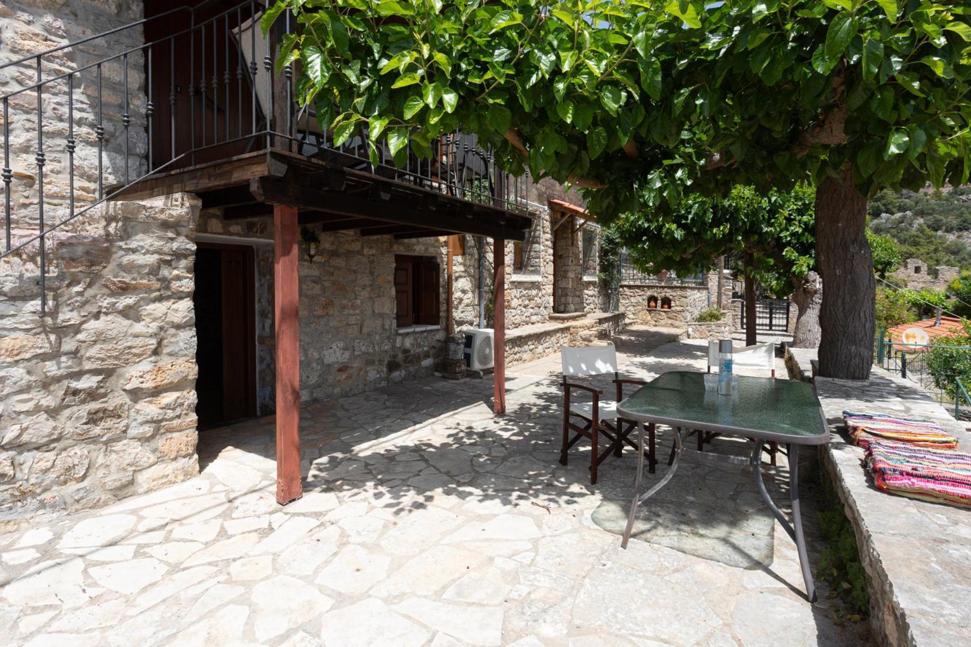 To Spiti Sto Castro Lägenhet Nafpaktos Exteriör bild